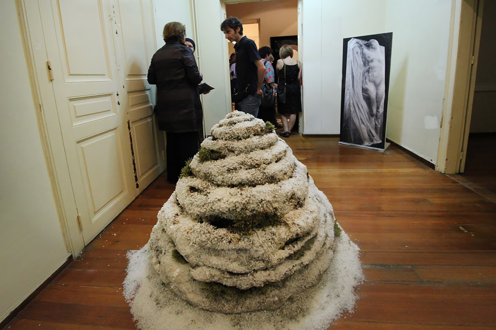 Back to Back | Horror vacui